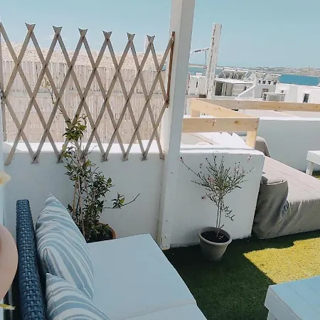 Folia Naxos 4 アパート